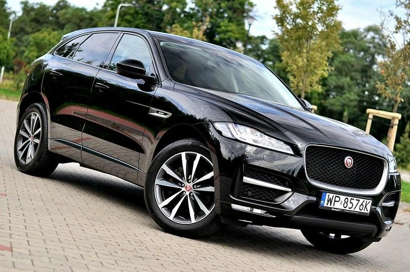 Czarny (metalik) Używany 2018 Jaguar F-Pace SUV | 89 900 zł (Dobra cena) - Obraz 1/4