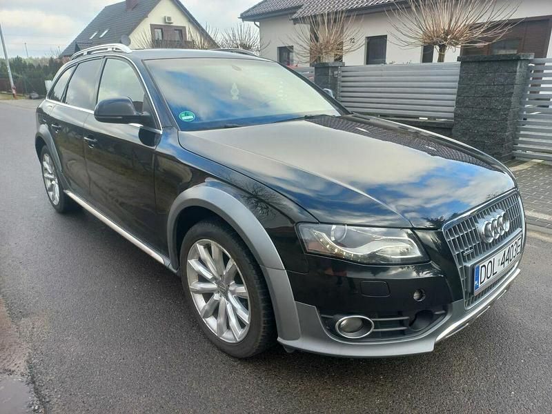 Czarny Używany 2011 Audi A4 Allroad S-Line Kombi | 35 499 zł (Dość drogi) - Obraz 1/4