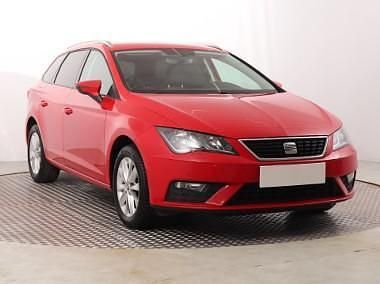 Czerwony Używany 2020 Seat Leon Kombi | 45 999 zł (Uczciwa cena) - Obraz 1/4
