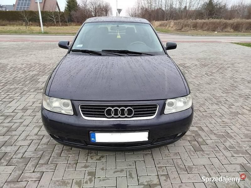 Granatowy Używany 2003 Audi A3 Hatchback | 6300 zł (Uczciwa cena) - Obraz 1/4