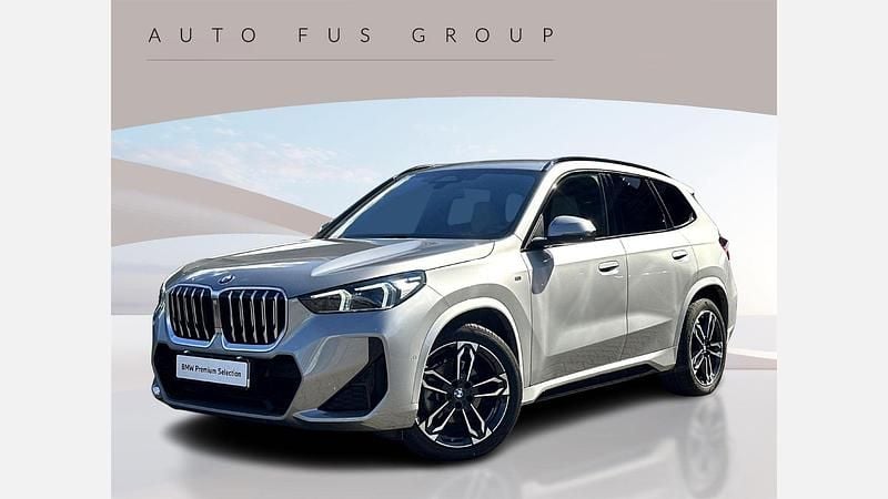 Srebrny space metalizowany Używany 2024 BMW X1 Comfort Edition SUV | 209 900 zł - Obraz 1/3