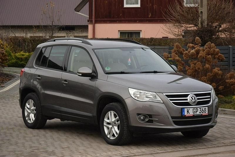 Szary Używany 2011 VW Tiguan SUV | 33 900 zł (Super Cena) - Obraz 1/4