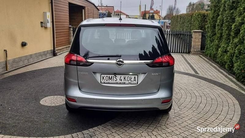 Używany Opel Zafira 120 KM (88 kW) 2012 Szary (metalik) Minivan