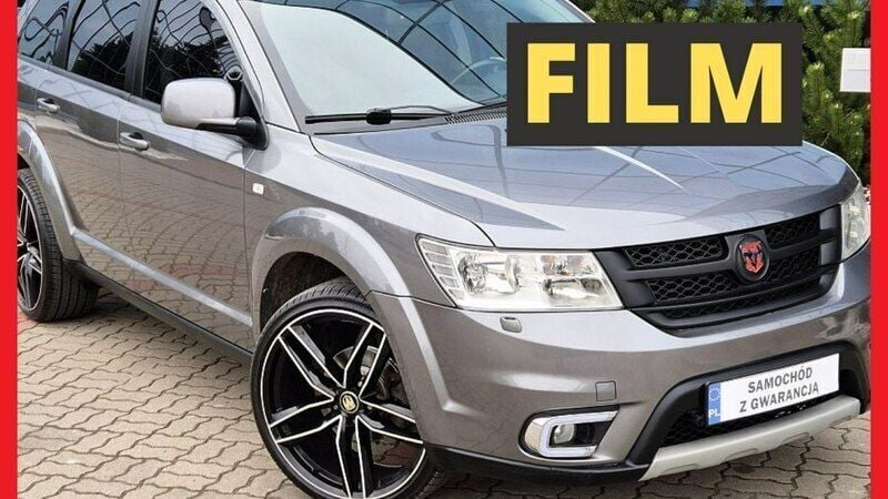 Szary Używany 2011 Fiat Freemont SUV | 29 999 zł (Uczciwa cena) - Obraz 1/3