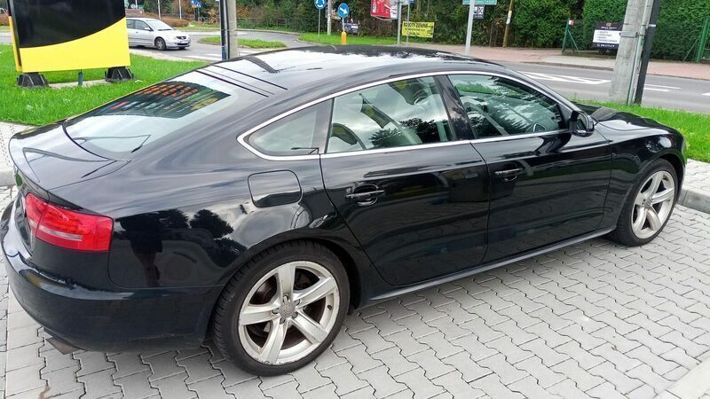 Czarny Używany 2010 Audi A5 Coupe | 69 999 zł - Obraz 1/4