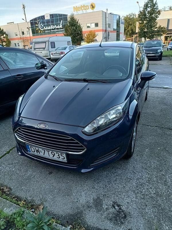 Granatowy Używany 2013 Ford Fiesta Hatchback | 13 500 zł (Uczciwa cena) - Obraz 1/4