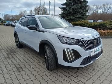 Używany Peugeot 2008 Allure 130 KM (95 kW) 2023 Biały SUV
