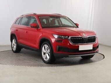 Czerwony Używany 2021 Skoda Kodiaq SUV | 109 999 zł (Uczciwa cena) - Obraz 1/4