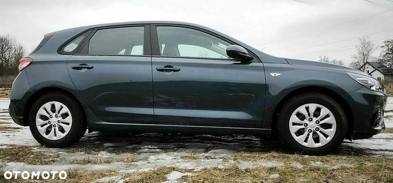 Używany Hyundai i30 Classic 2021 Szary Hatchback