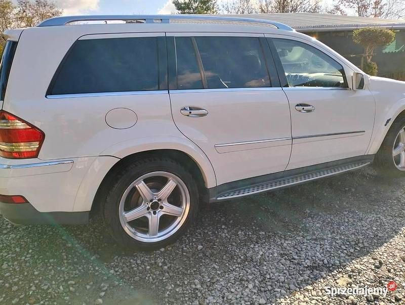 Używany 2008 Mercedes GL55 AMG SUV | 35 900 zł - Obraz 1/4
