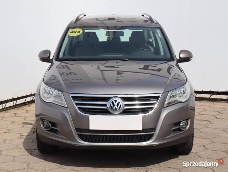 Szary Używany 2010 VW Tiguan SUV | 37 499 zł (Dość drogi) - Obraz 1/4