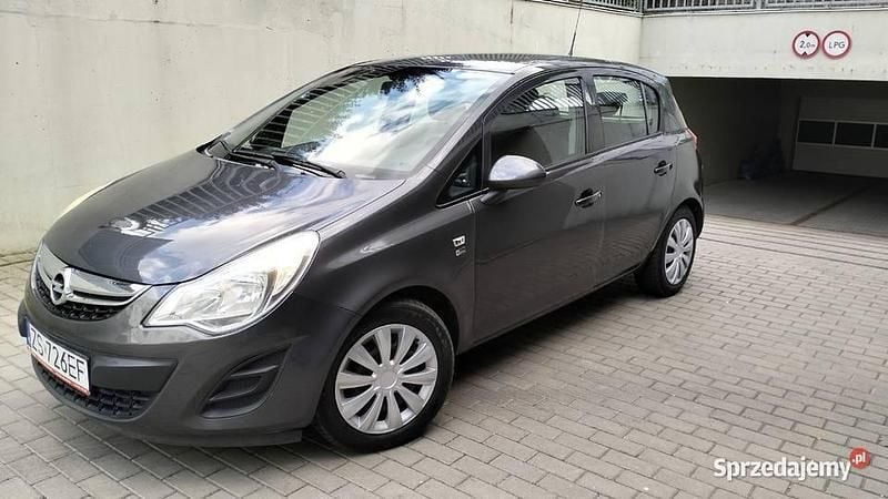 Używany Opel Corsa 2012 Szary Hatchback