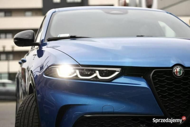 Niebieski Używany 2022 Alfa Romeo Tonale SUV | 139 900 zł - Obraz 1/4