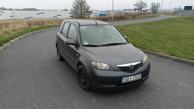 Używany Mazda 2 2005 Szary Hatchback