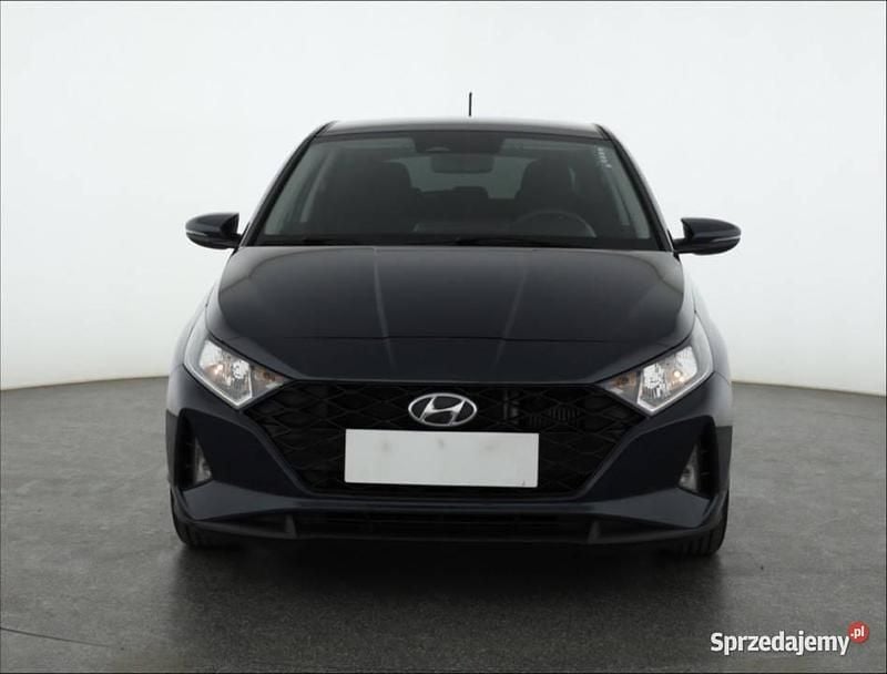 Szary Używany 2022 Hyundai i20 Hatchback | 51 999 zł (Dobra cena) - Obraz 1/4