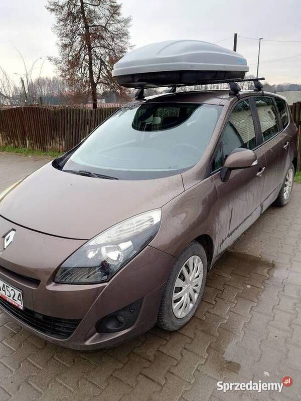 Brązowy Używany 2010 Renault Grand Scénic III Minivan | 24 000 zł (Drogi) - Obraz 1/2