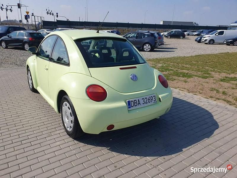Używany VW New Beetle 1998 Żółty Hatchback