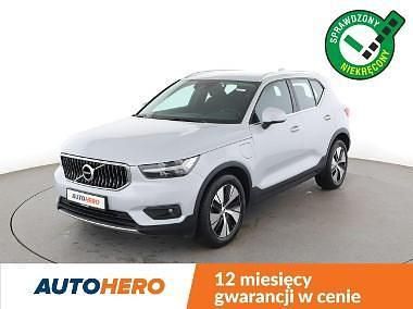 Szary Używany 2021 Volvo XC40 SUV | 111 800 zł - Obraz 1/3