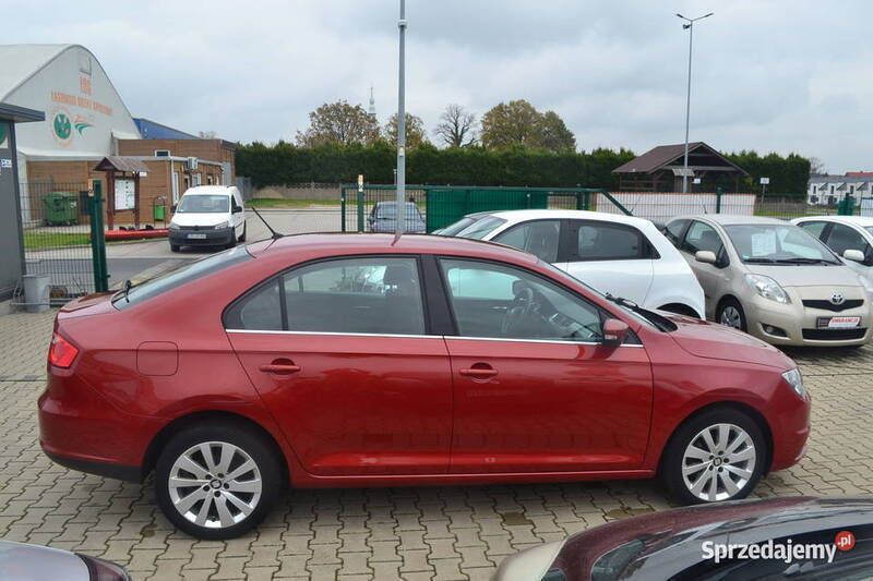 Używany Seat Toledo 2017 Bordowy Sedan/Limuzyna