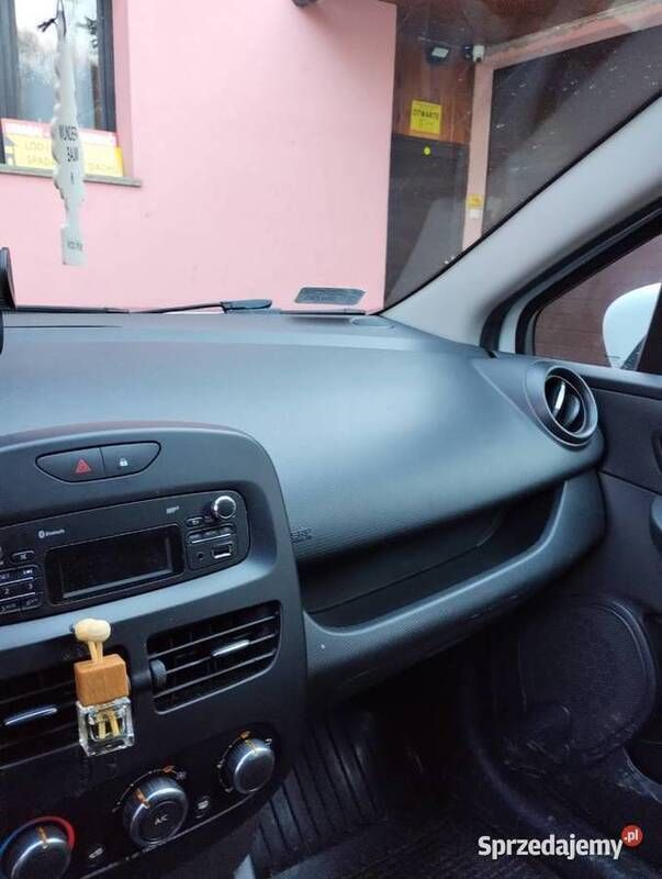 Używany 2015 Renault Clio IV | 25 500 zł (Uczciwa cena) - Obraz 1/4