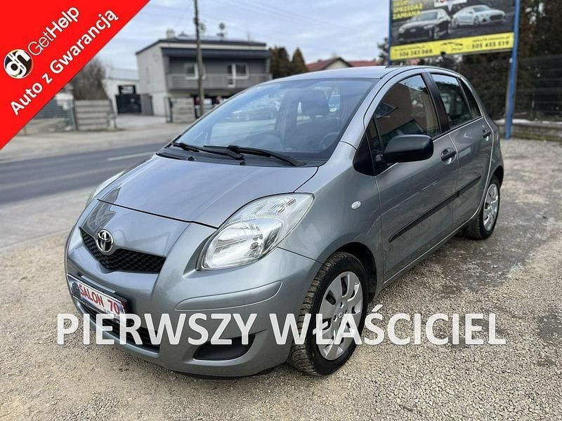 Grafitowy Używany 2011 Toyota Yaris Hatchback | 19 900 zł (Super Cena) - Obraz 1/4