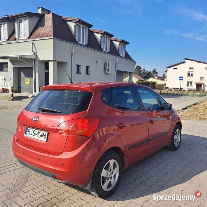 Używany Kia Venga 2014 Czerwony Hatchback