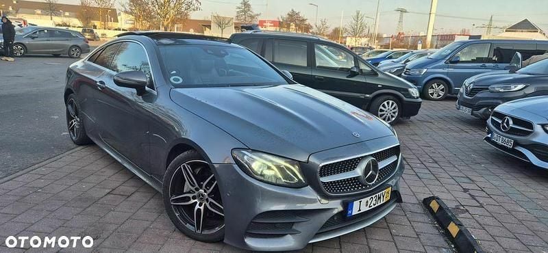 Używany Mercedes A220 AMG line 2017 Szary Coupe