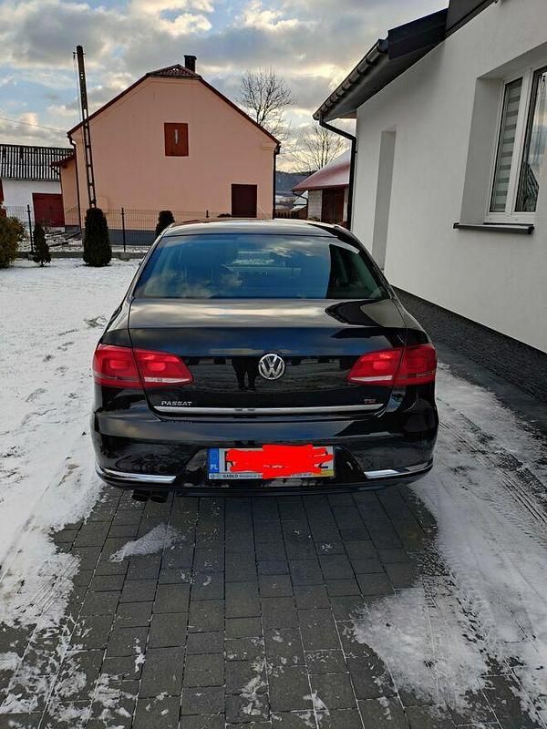 Używany VW Passat 160 KM (117 kW) 2011 Czarny Sedan/Limuzyna