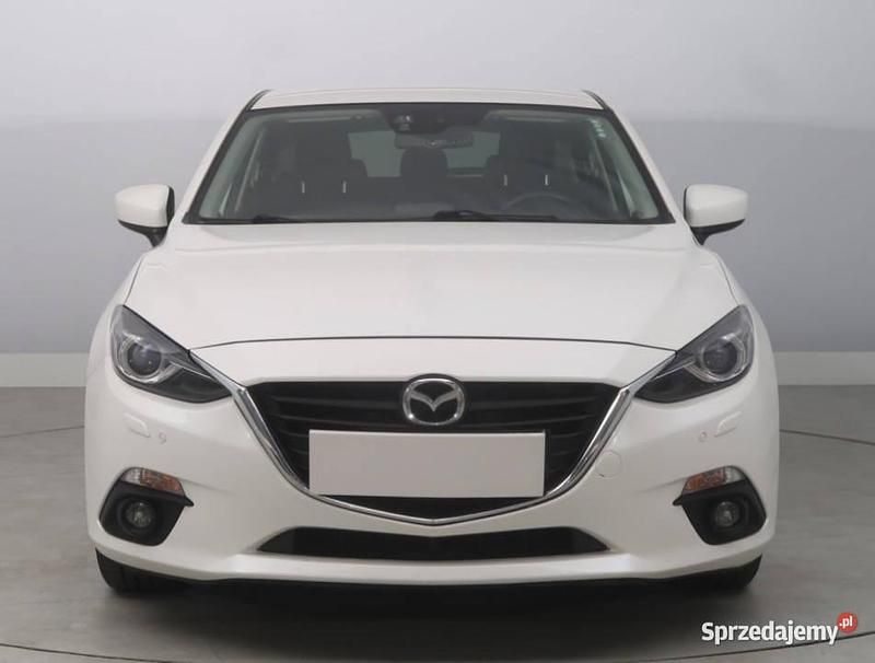 Biały Używany 2015 Mazda 3 Hatchback | 48 999 zł (Uczciwa cena) - Obraz 1/4