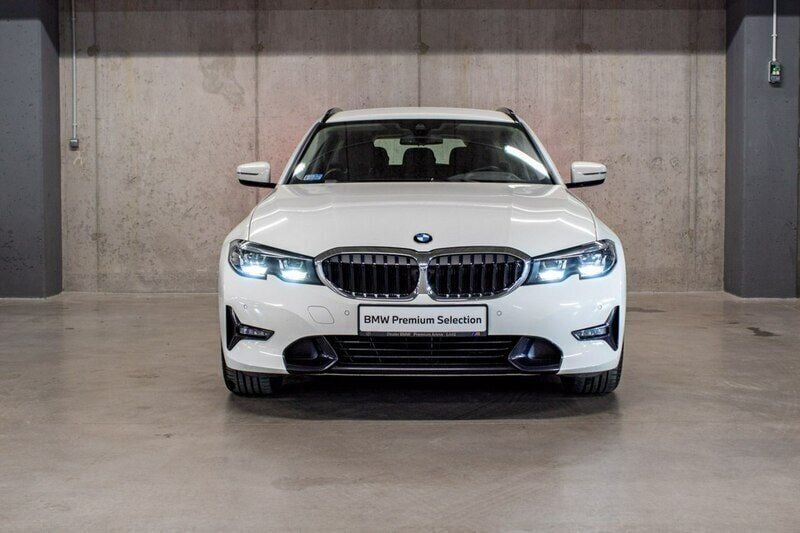 Używany BMW 318 156 KM (114 kW) 2020 Biały (metalik) Sedan/Limuzyna