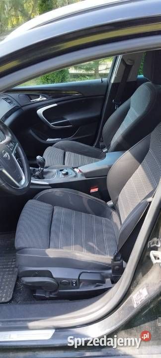 Używany Opel Insignia 2010 Czarny Kombi