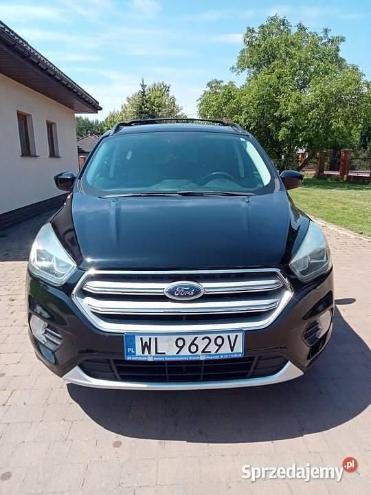 Używany Ford Kuga 2017 Czarny SUV