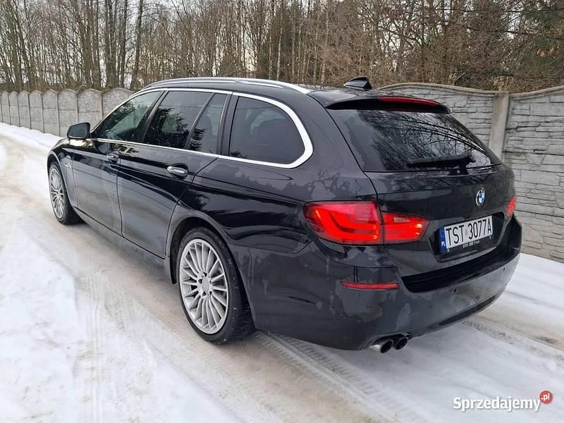 Używany BMW 520 2010 Czarny Kombi