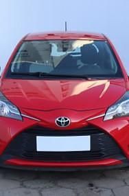Używany Toyota Yaris 112 KM (82 kW) 2017 Czerwony Hatchback