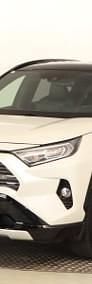 Używany Toyota RAV4 218 KM (160 kW) 2020 Biały SUV