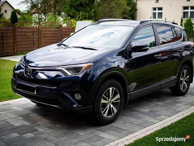Granatowy Używany 2017 Toyota RAV4 SUV | 68 000 zł (Super Cena) - Obraz 1/4