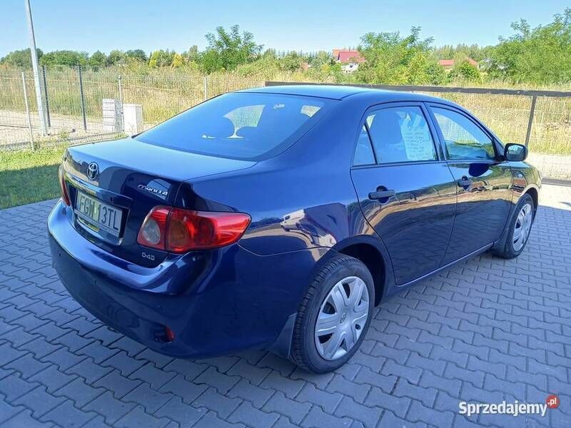 Używany Toyota Corolla 2008 Granatowy Sedan/Limuzyna