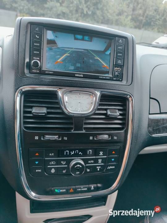 Używany Chrysler Town & Country 2015 Minivan