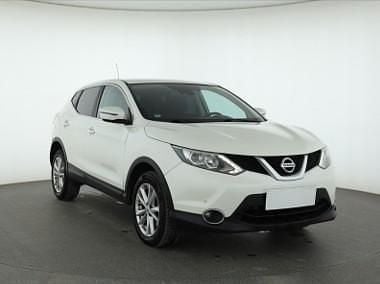 Biały Używany 2015 Nissan Qashqai SUV | 38 999 zł (Dobra cena) - Obraz 1/4