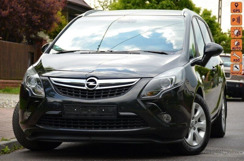 Czarny Używany 2014 Opel Zafira Minivan | 28 500 zł (Dobra cena) - Obraz 1/4