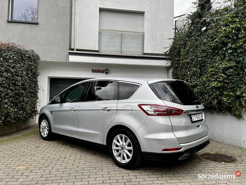 Używany Ford S-MAX S 2018 Srebrny Minivan