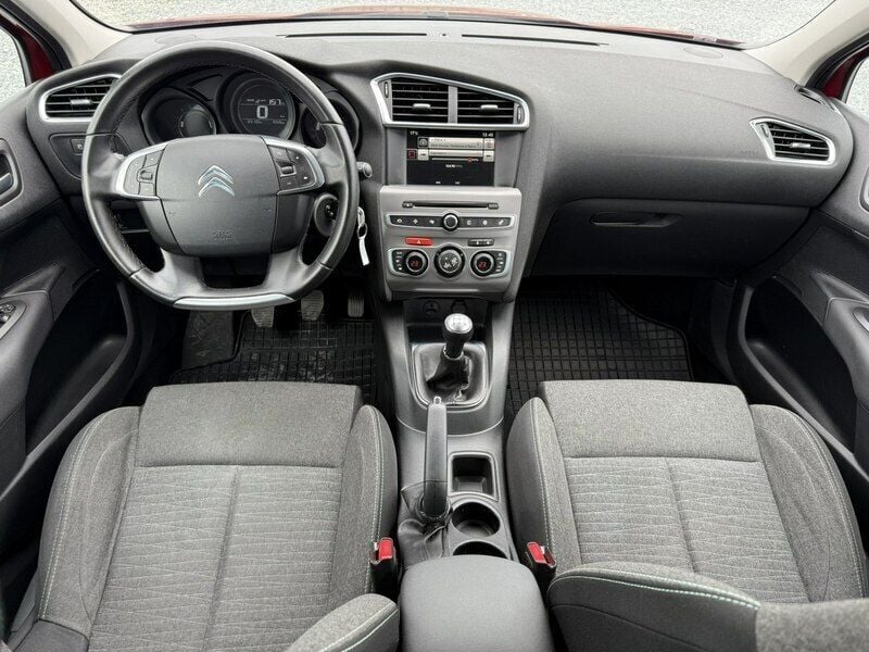 Używany Citroën C4 110 KM (80 kW) 2015 Bordowy (metalik) Hatchback