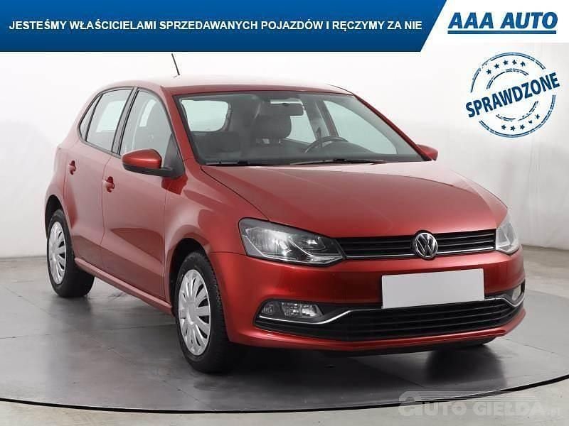 Używany VW Polo 90 KM (66 kW) 2016 Czerwony