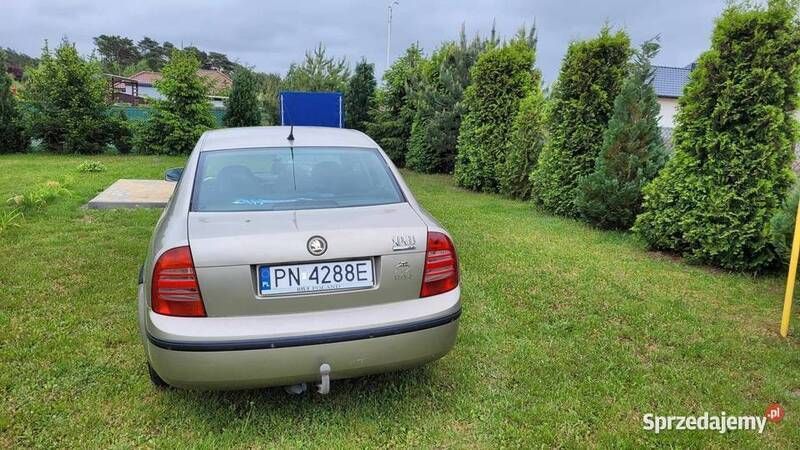 Używany Skoda Superb 2003 Beżowy Sedan/Limuzyna