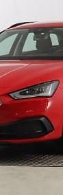 Używany Seat Leon 110 KM (80 kW) 2021 Czerwony Hatchback