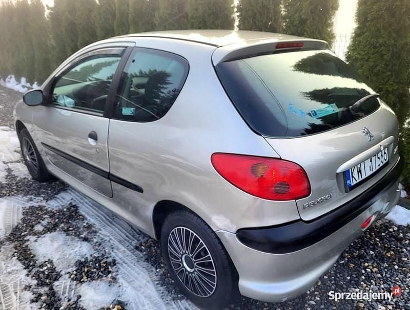 Złoty Używany 2004 Peugeot 206 Hatchback | 2200 zł (Drogi) - Obraz 1/4