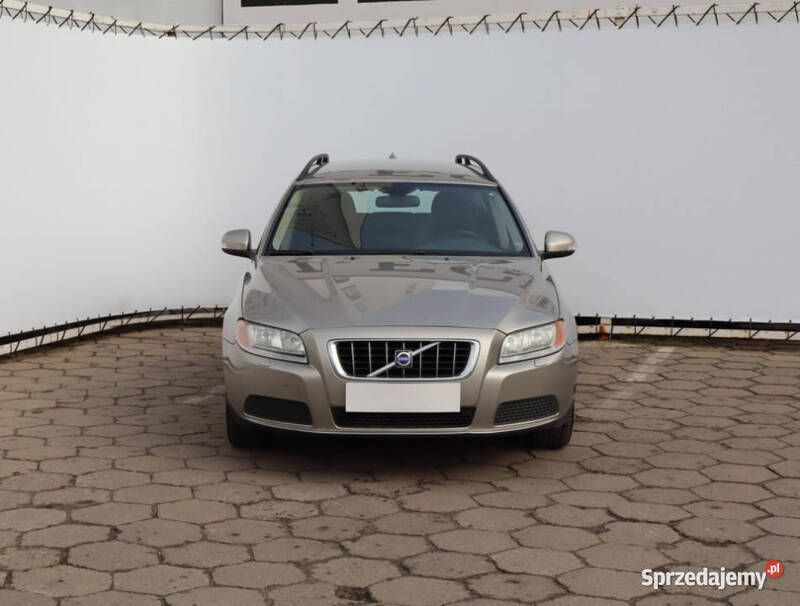 Beżowy Używany 2007 Volvo V70 Kombi | 21 999 zł - Obraz 1/4
