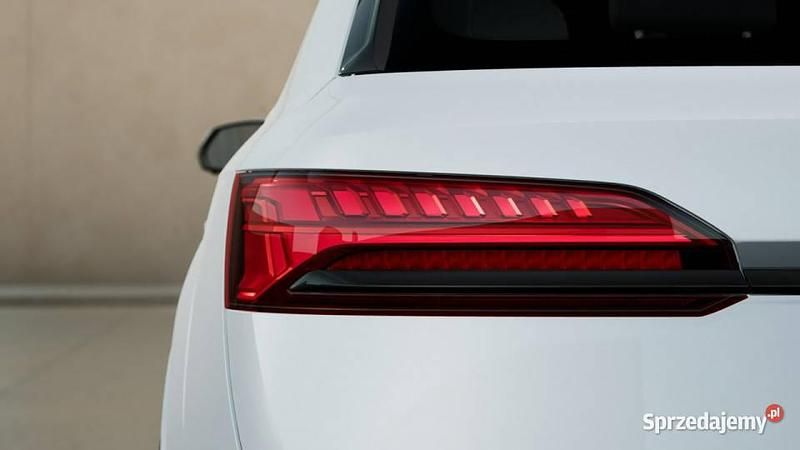 Używany Audi Q7 S-Line 286 KM (210 kW) 2025 Biały SUV