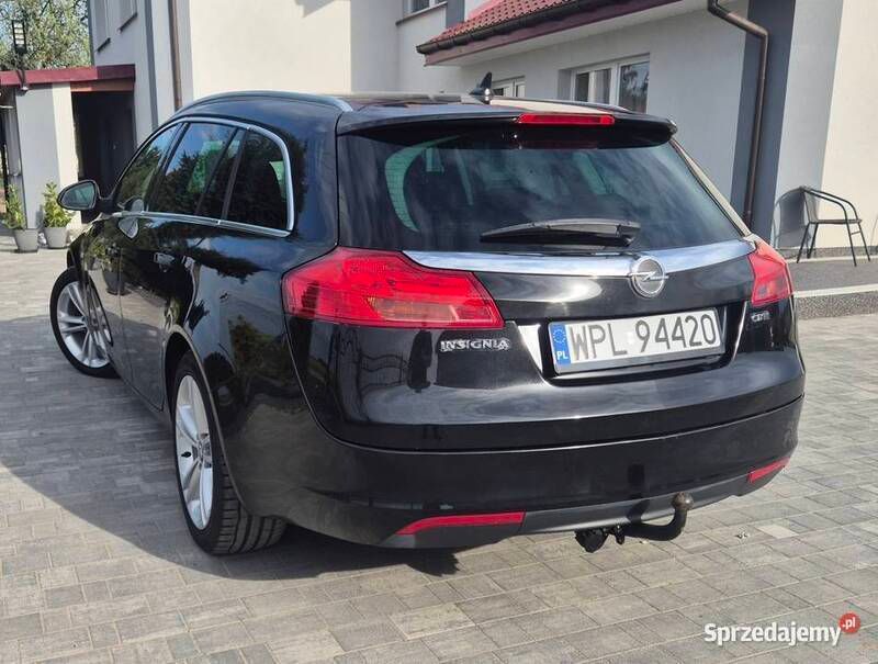 Używany Opel Insignia Sport 2010 Czarny Kombi