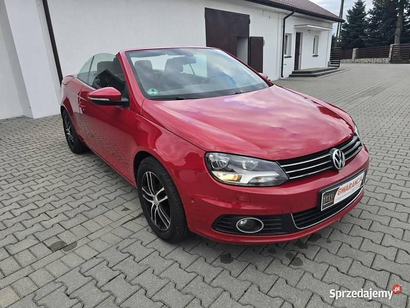 Czerwony Używany 2011 VW Eos Kabriolet | 24 900 zł - Obraz 1/4